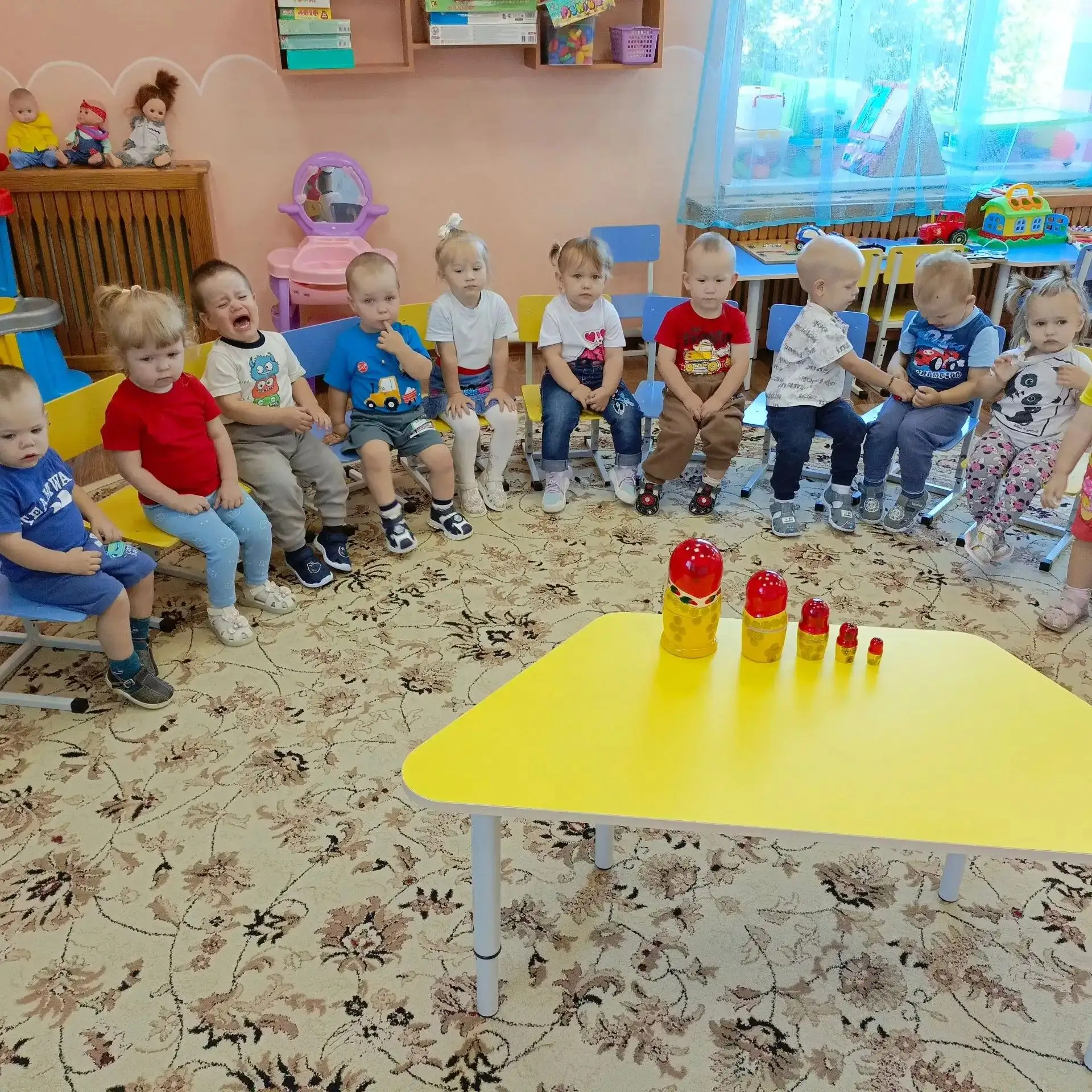 «Матрёшка в гостях у "Гномиков": учим цвета флага России».                             ...