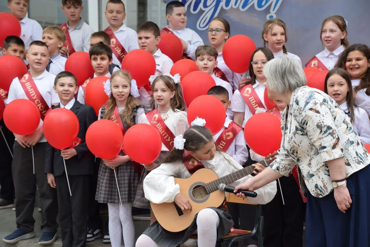 🎈🎈🎈 Прощай, начальная школа: наши четвероклассники сделали первый шаг во взрослую жи...