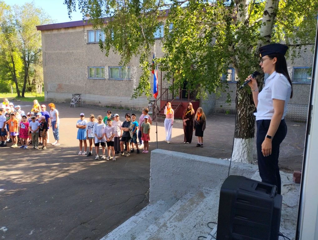 🇷🇺 Четвертый день в лагере дневного пребывания детей "Крылья России" начался, традиционно, с линей