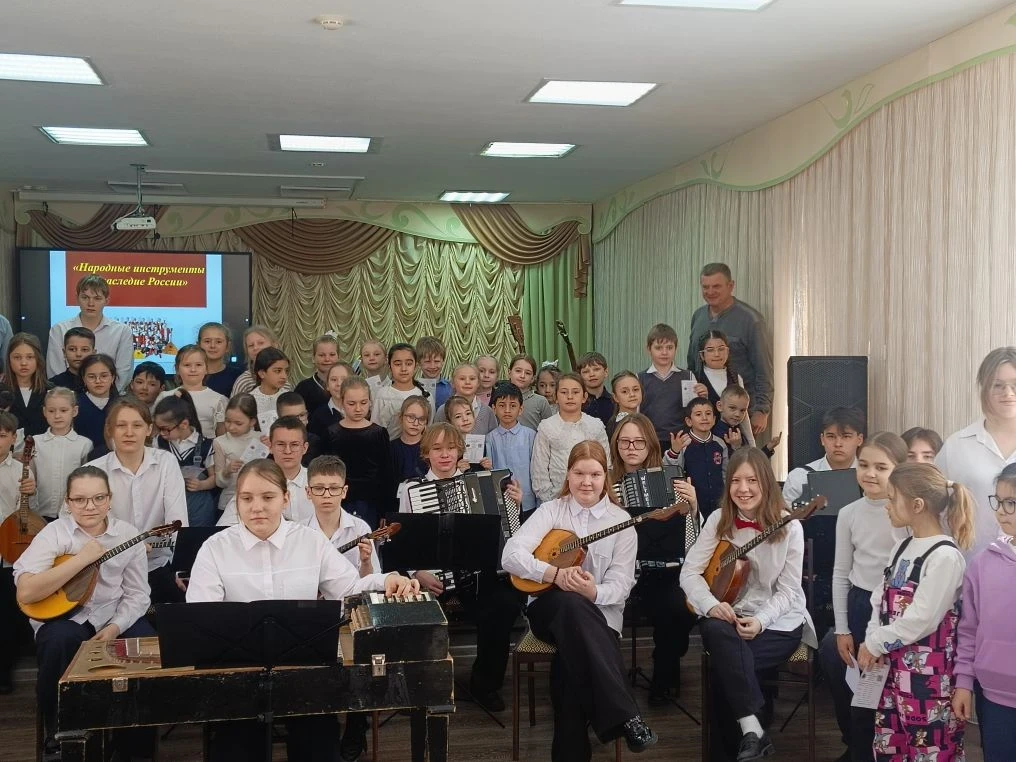 Первое знакомство с искусством: первоклассники в гостях у Детской школы искусств       В четверг уча