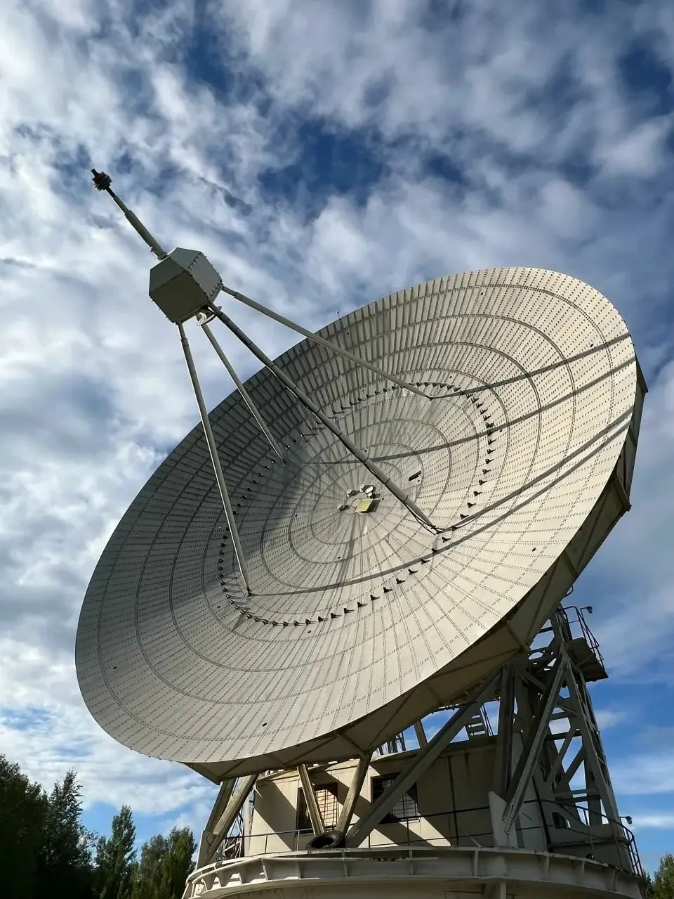📡 Пущино слушает Вселенную: история легендарной радиоастрономии городского округа Серп...