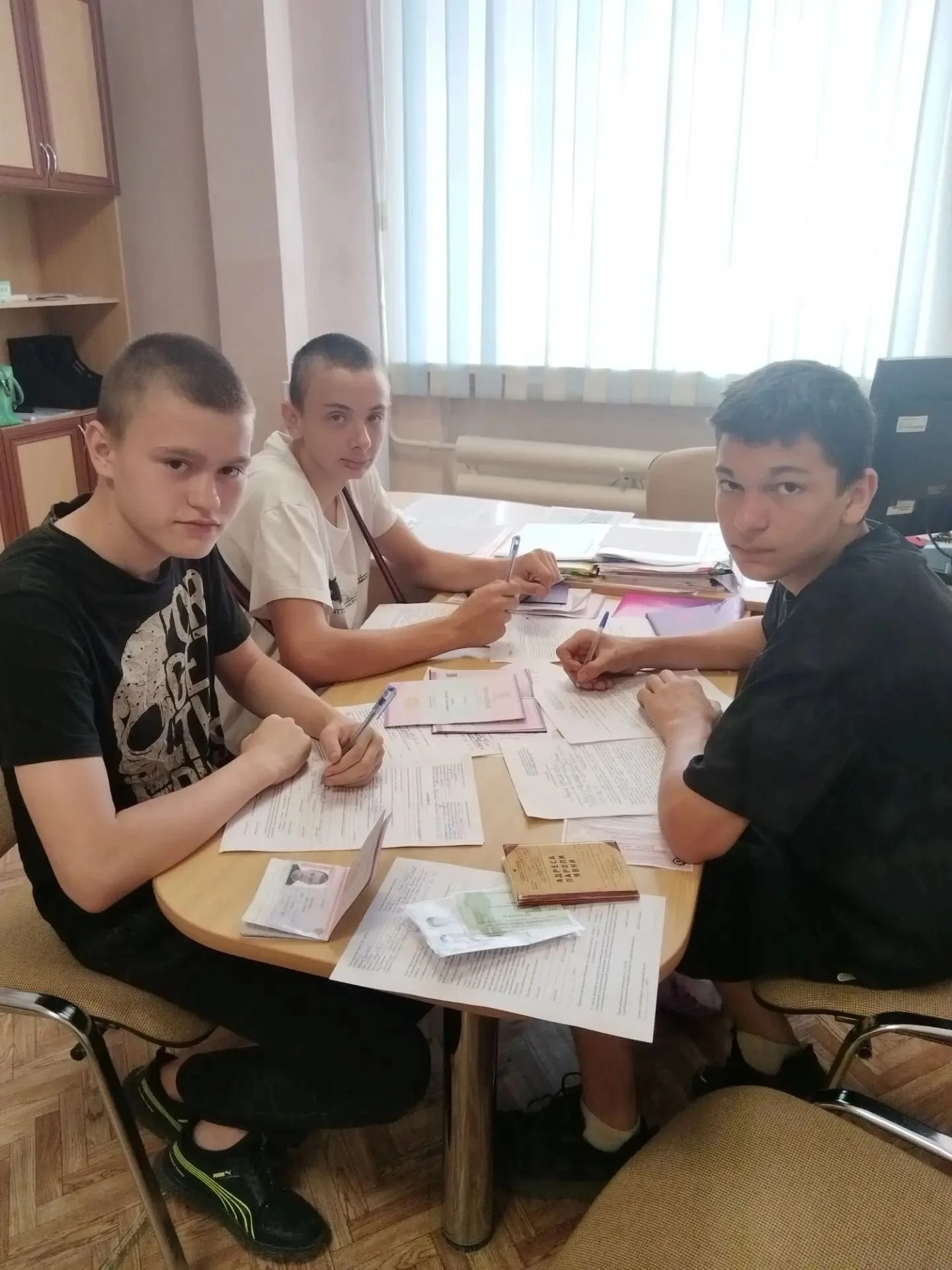 Продолжается набор на обучение в Донецкий техникум🎓

✅️Ждём абитуриентов в приёмной комиссии по адр