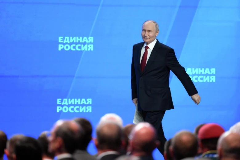 «Будут подписаны документы»: Путин пообещал учителям особый статус