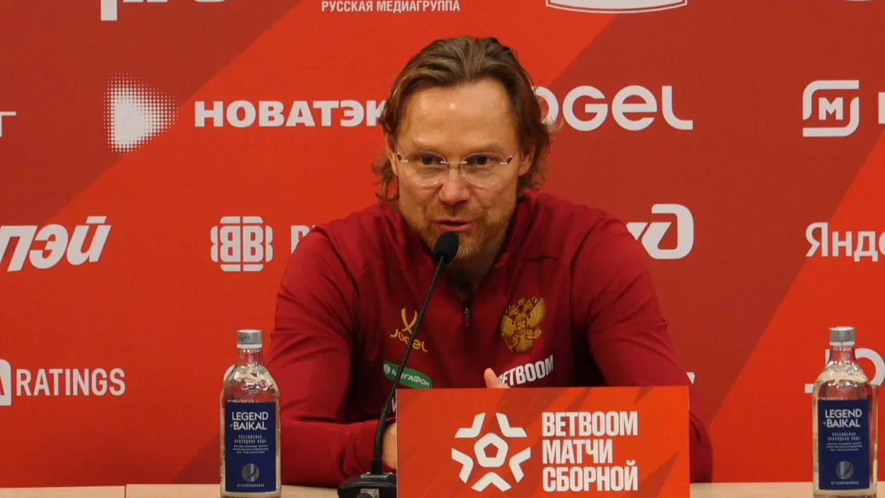 🗣Валерий Карпин: «Был бы футболист Карпин вызван в эту сборную? 100%, конечно. При люб...