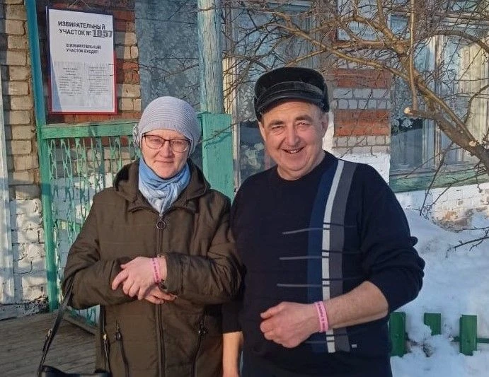 Семейный десант. Как Салават и Милауша Гайнуллины заменяют родных в глубинке

В Мамадышском районе б