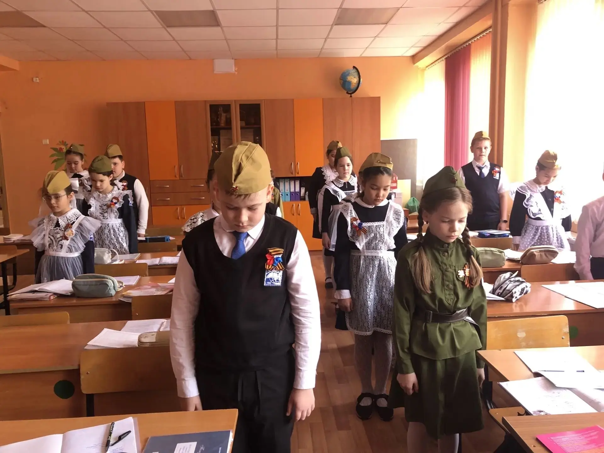 Лицеисты присоединились к Всероссийской акции «Светлой памяти павших в борьбе против фашизма» 🕯🤍    