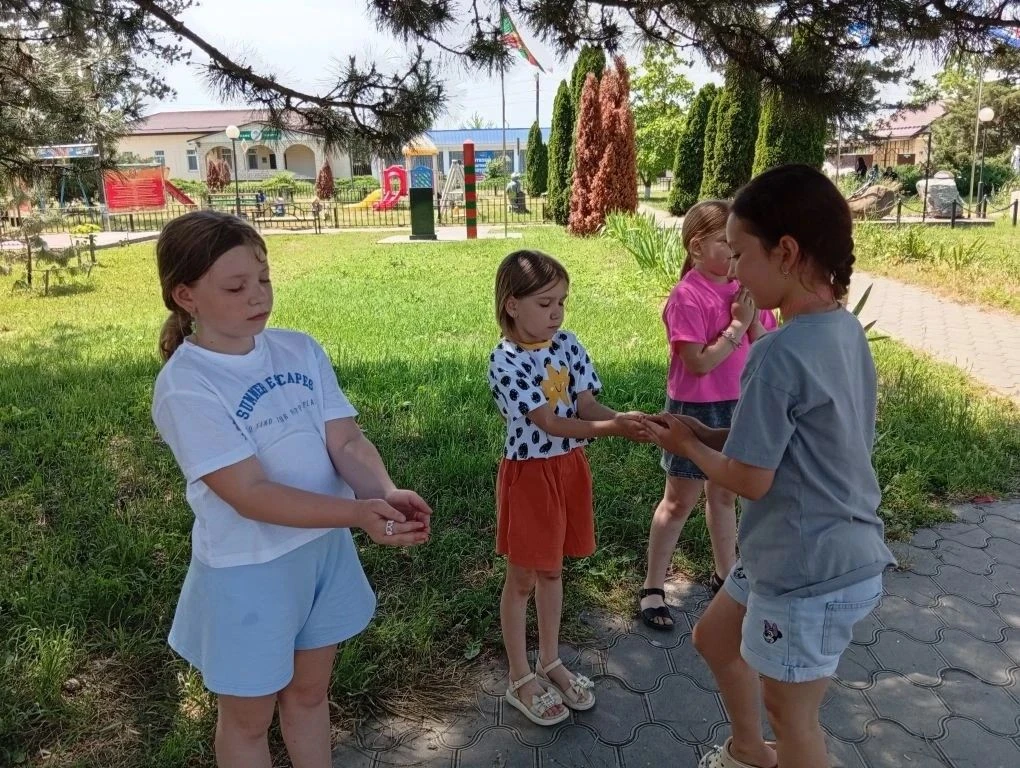 10 июня в КЛО " Буратино" день пролетел интересно, весело и задорно.☀ Ребята играли, ри...