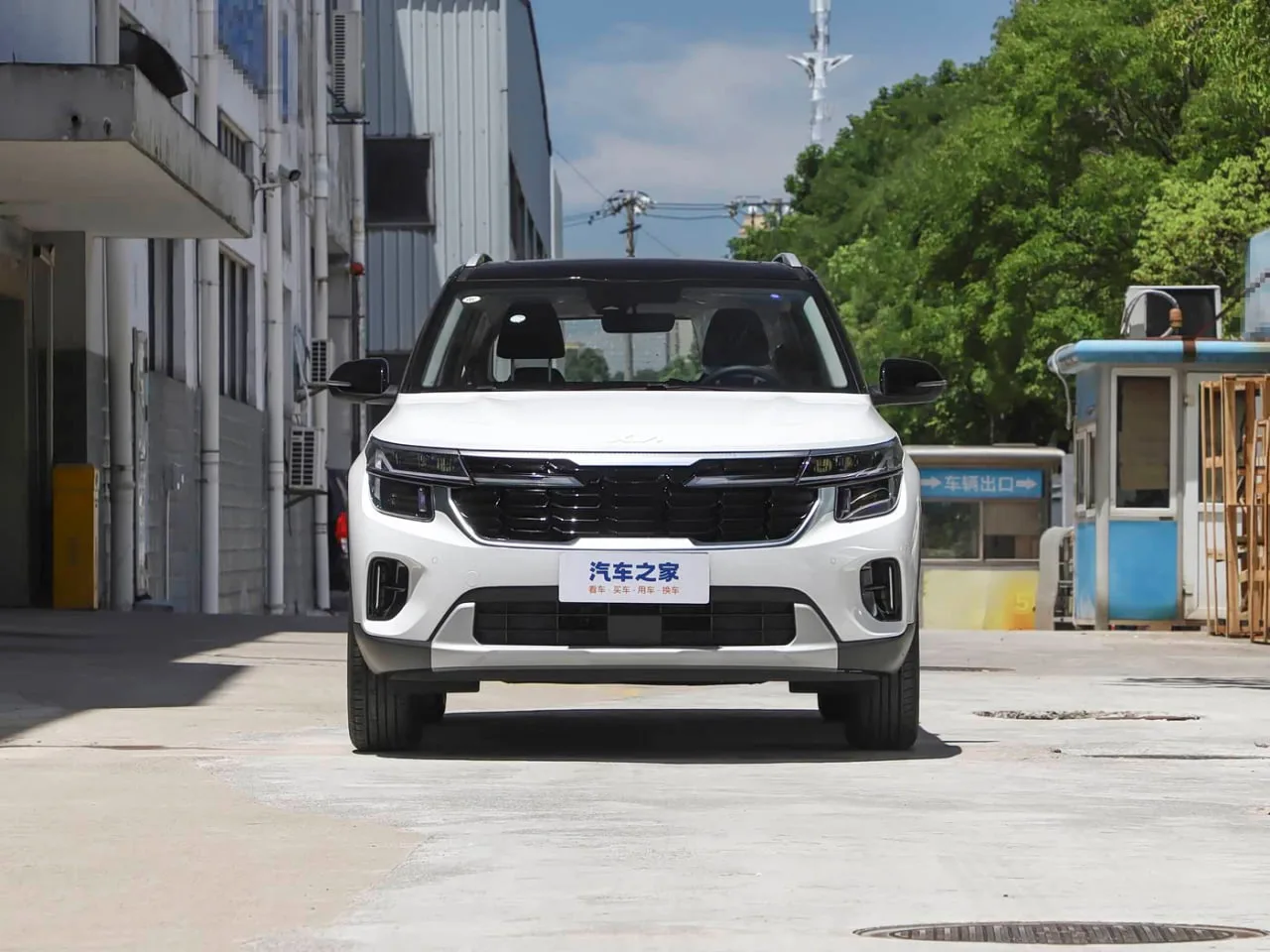 🔥В ПРОДАЖЕ🔥
Новый KIA Seltos 2026 года 

Доставка до Владивостока всего 30 дней
В наличии есть авт