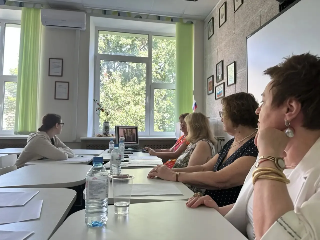 📖 Дневник госов / Колледж: День седьмой

Поздравляем струнников с завершением государственных экзам