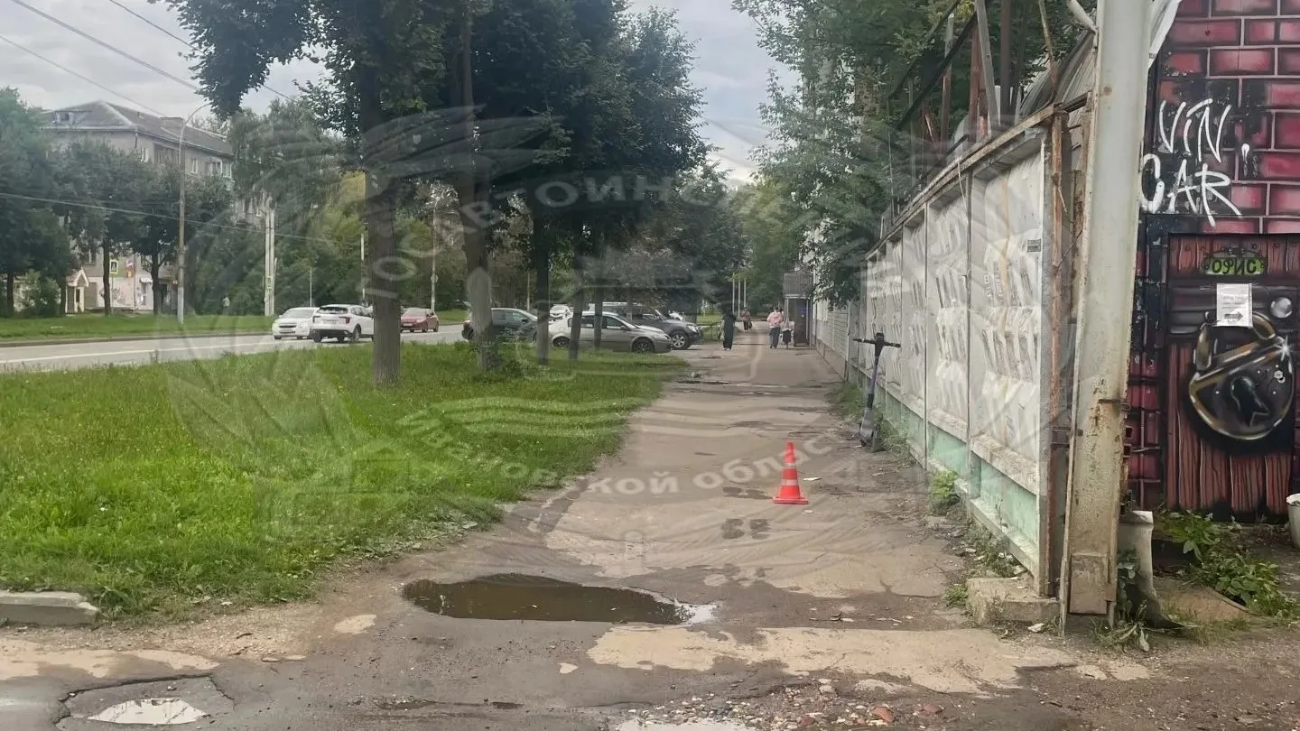 🛴Электросамокатчик в Иванове сбил женщину и скрылся