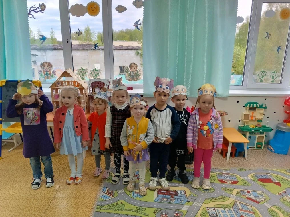 Во второй младшей группе была проведена театрализованная игра по мотивам русской народн...