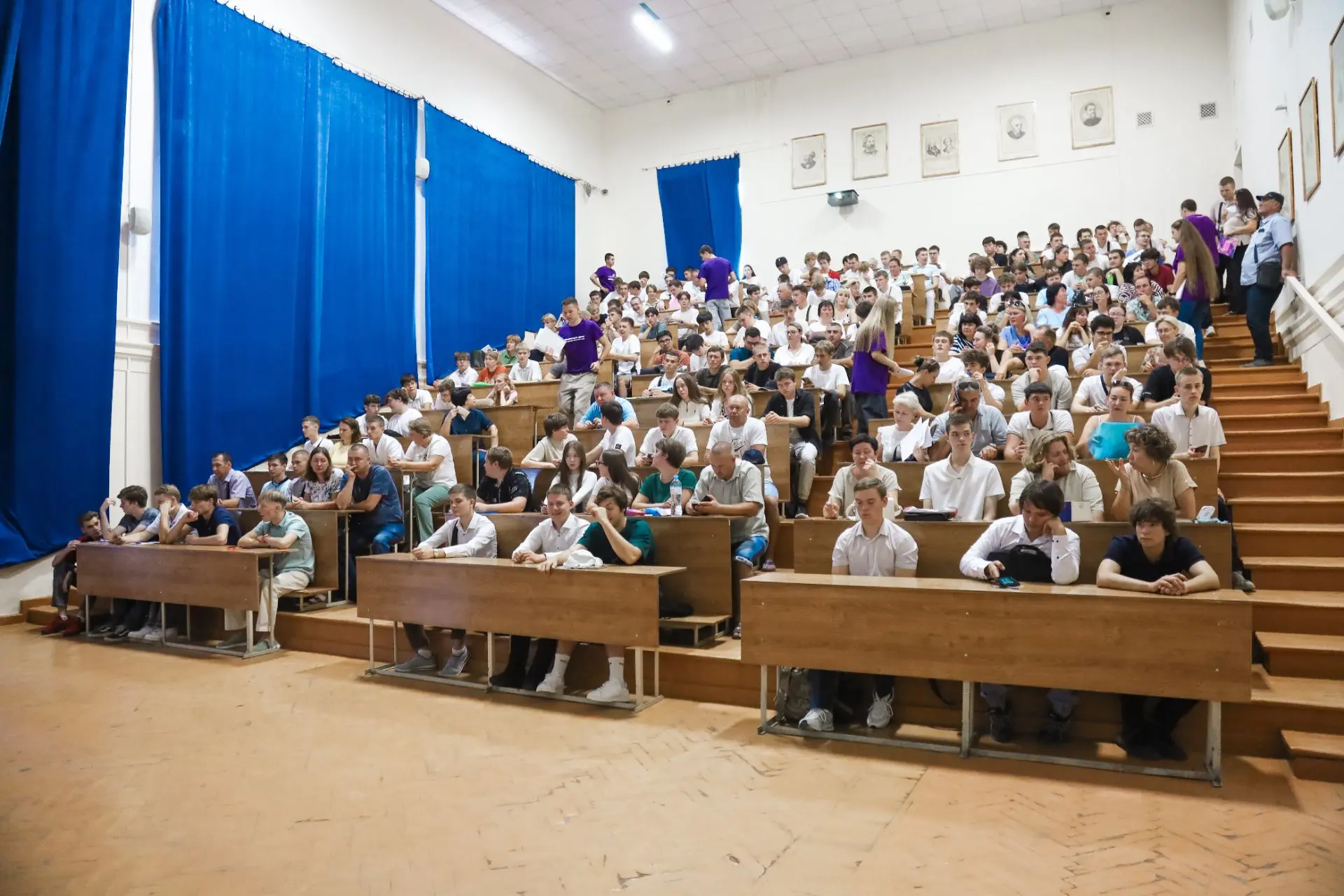 Первый день позади! Главное событие для первокурсников электроэнергетического факультет...
