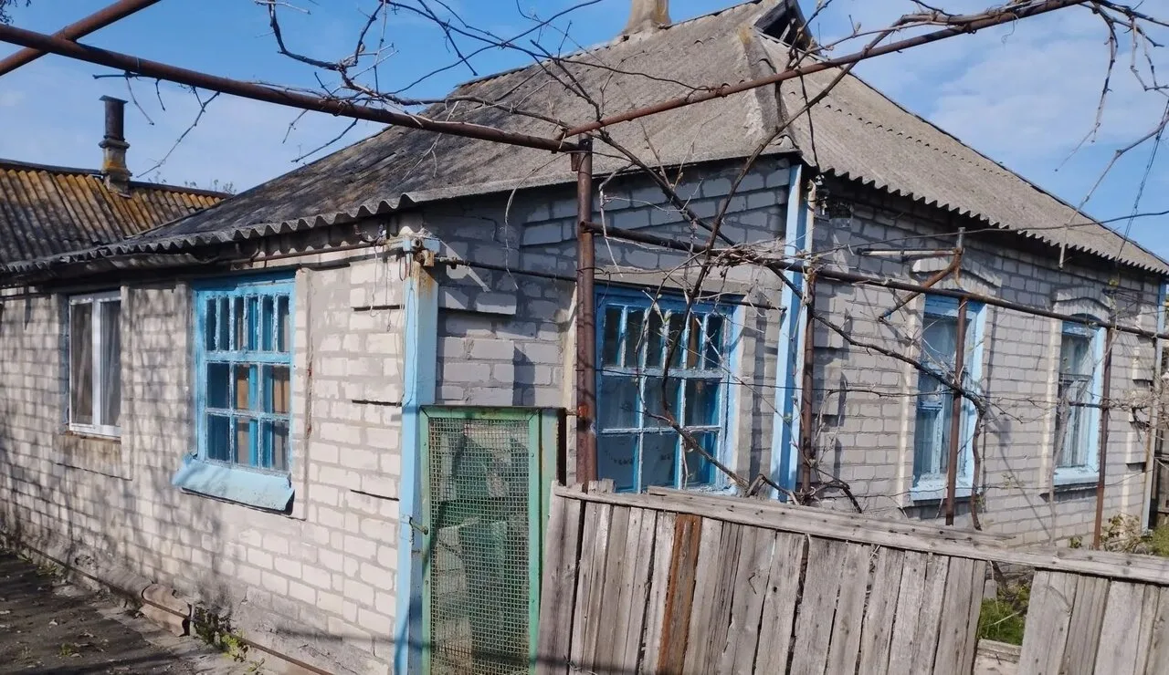 Продаётся дом в Докучаевске.