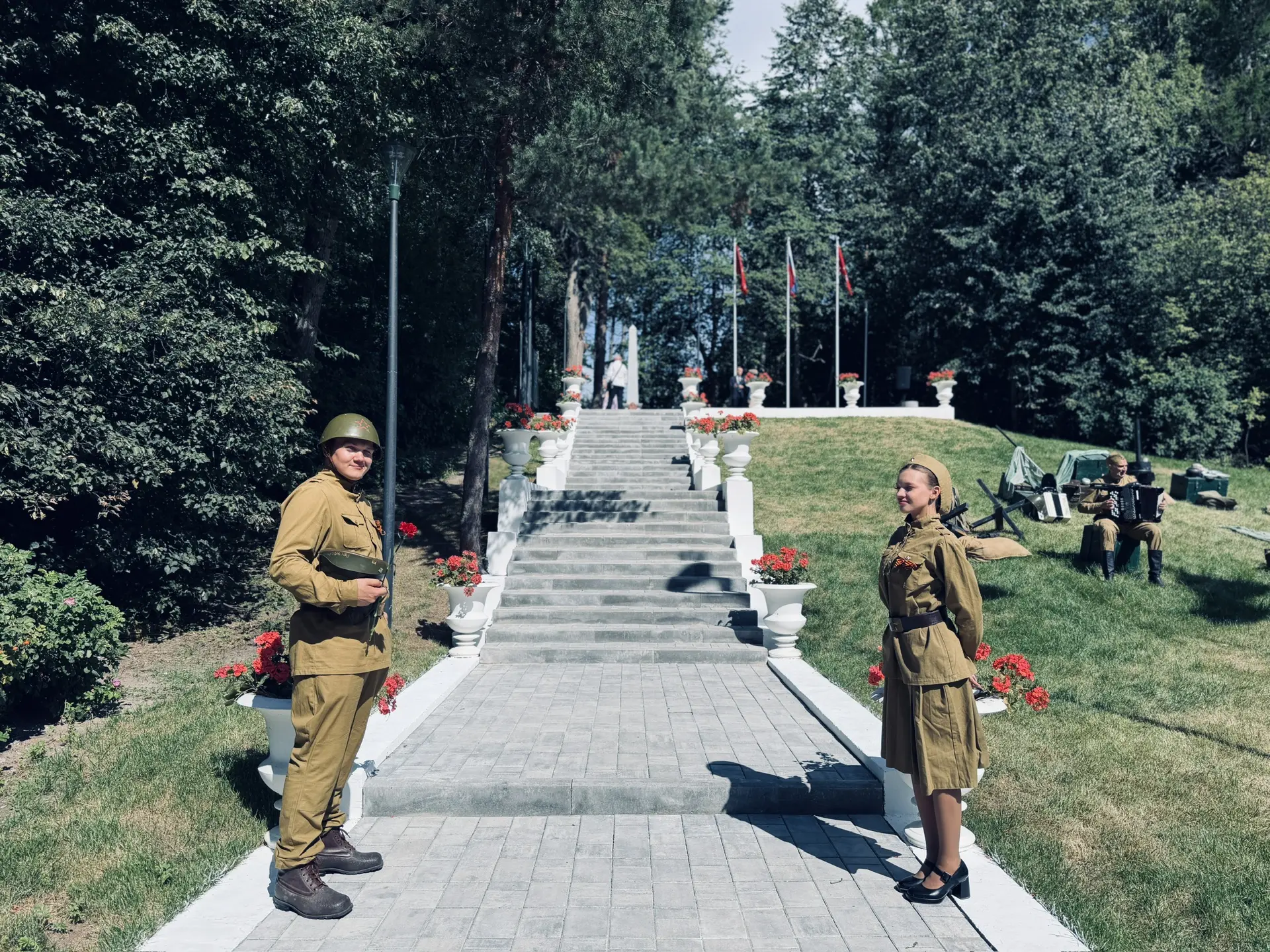 Уважаемые ленинградцы-петербуржцы! Дорогие ветераны!