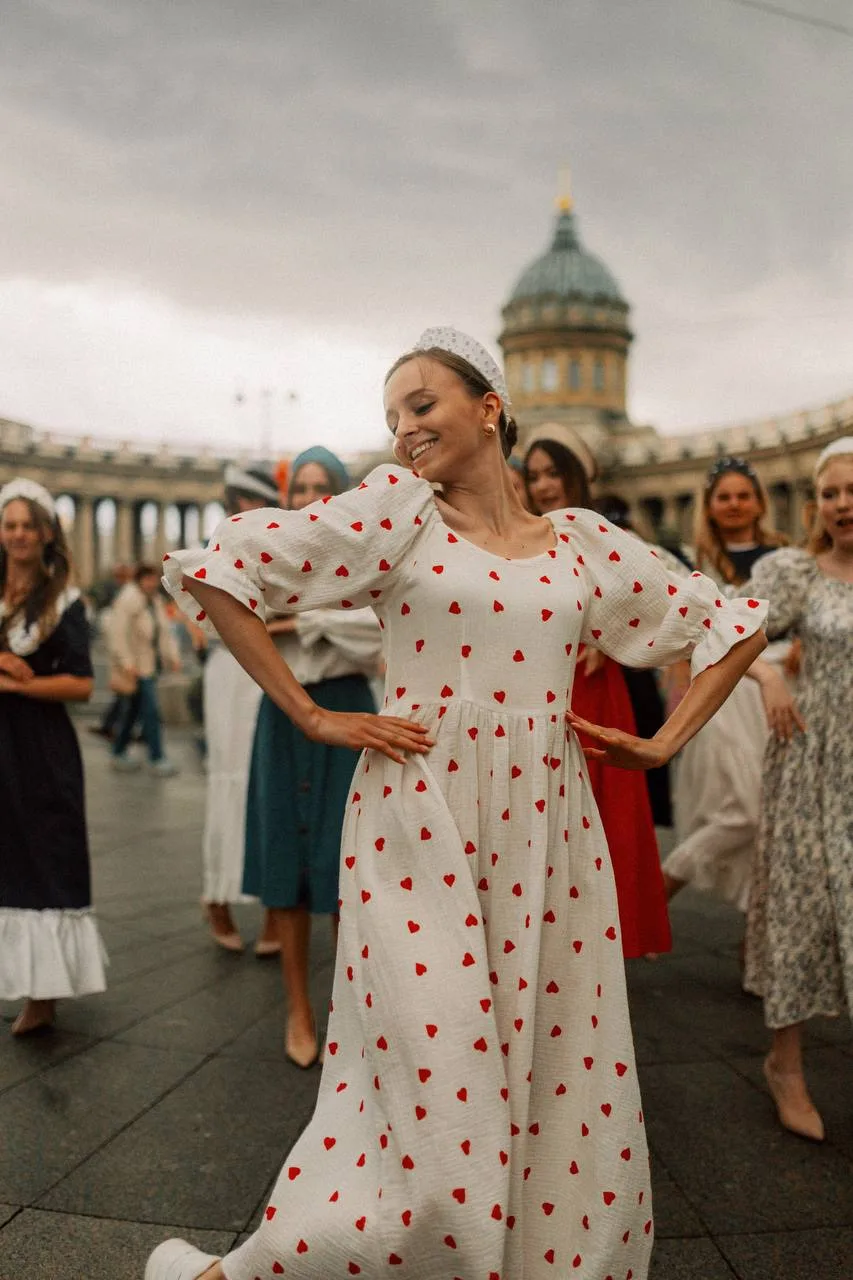 С Днём России! 🇷🇺
⠀
Наша страна - это тысячи километров удивительной красоты: величественные горы,
