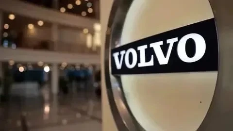 Volvo зарегистрировала товарный знак в России спустя четыре года после ухода.