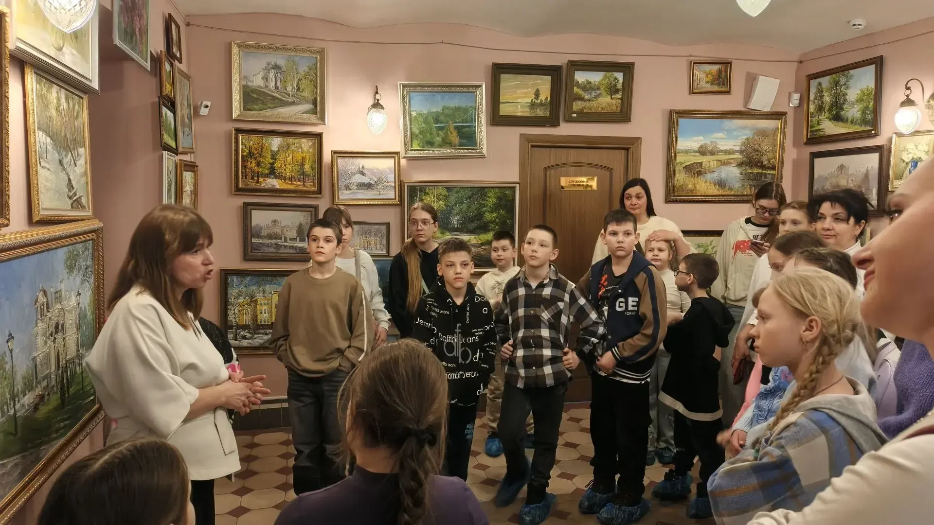 ‎🏙Сладкий Тамбов: шоколад, история и купеческие тайны. ‎ ‎21 марта родители подарили ребятам настоящ