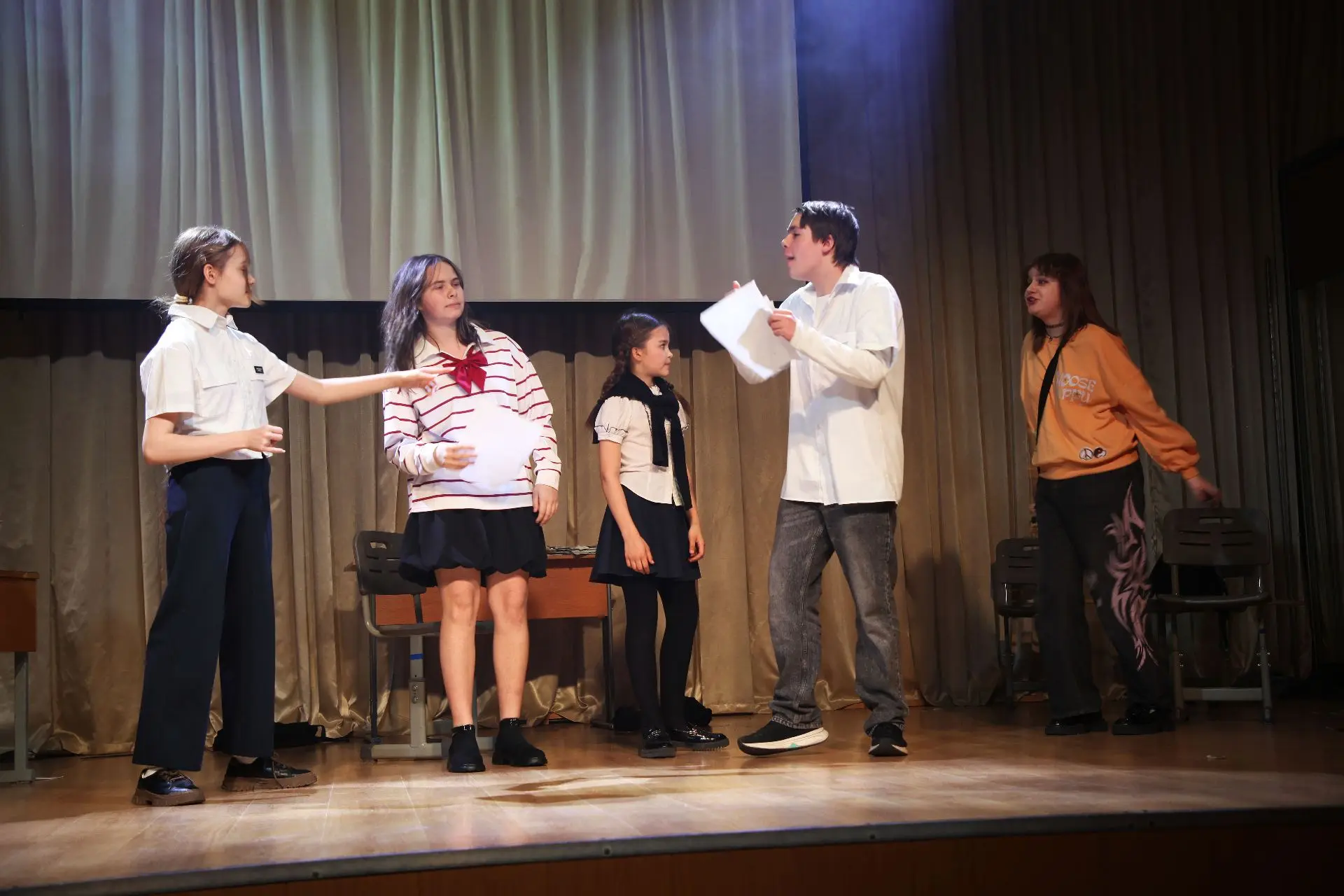Западное крыло  🎭 В школьном корпусе на Путевом состоялась долгожданная премьера спектакля «Западное