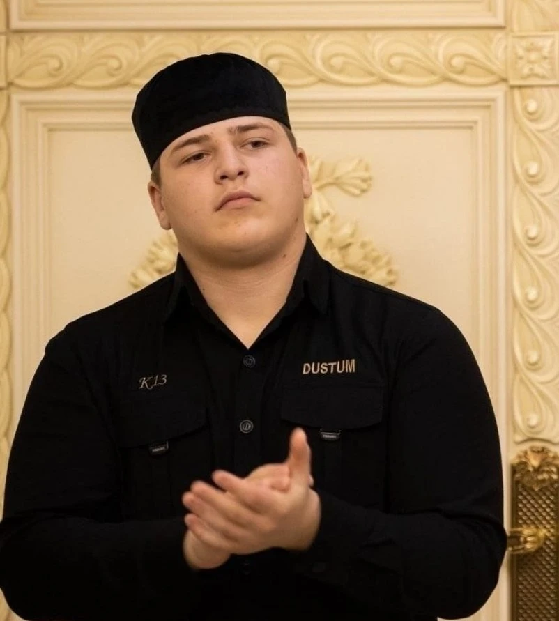 ❗️18-летний сын Рамзана Кадырова Адам получил звание Героя Чечни. Во второй раз

Награду секретарю С