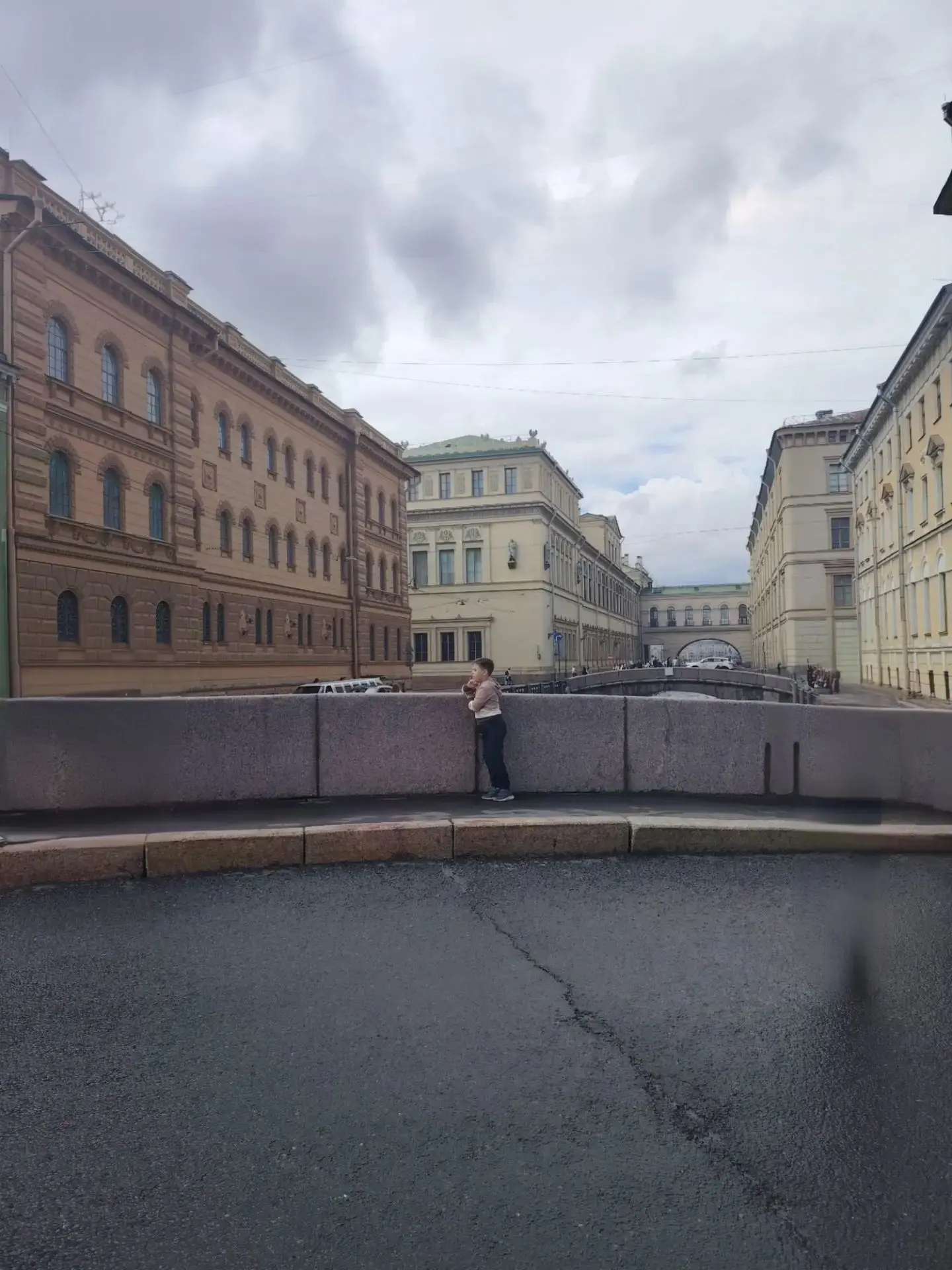 Лето с пользой: репортаж из Питера! 🌞

Всем привет в нашей школьной ленте новостей! ✍️ На связи 4а 
