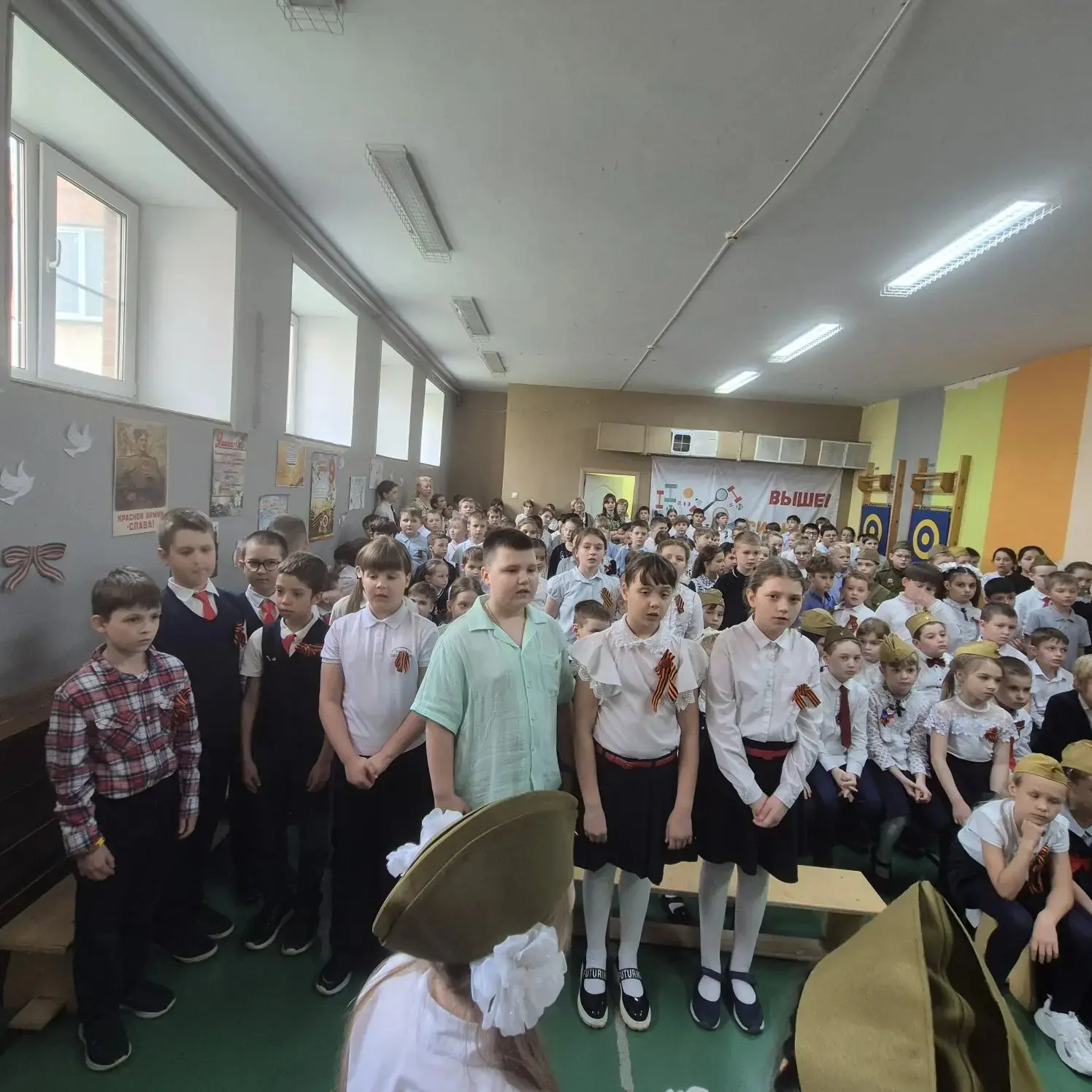 В преддверии 9 Мая в нашей школе проходит патриотический марафон «Наследники Победы». Ученики 3 «А»,