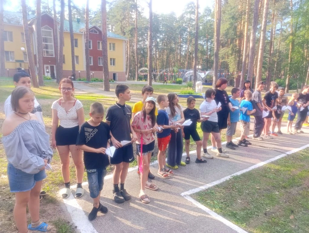 Вести из загородного лагеря «Сосновый бор».
Лето в «Сосновом бору» продолжает радовать яркими событи