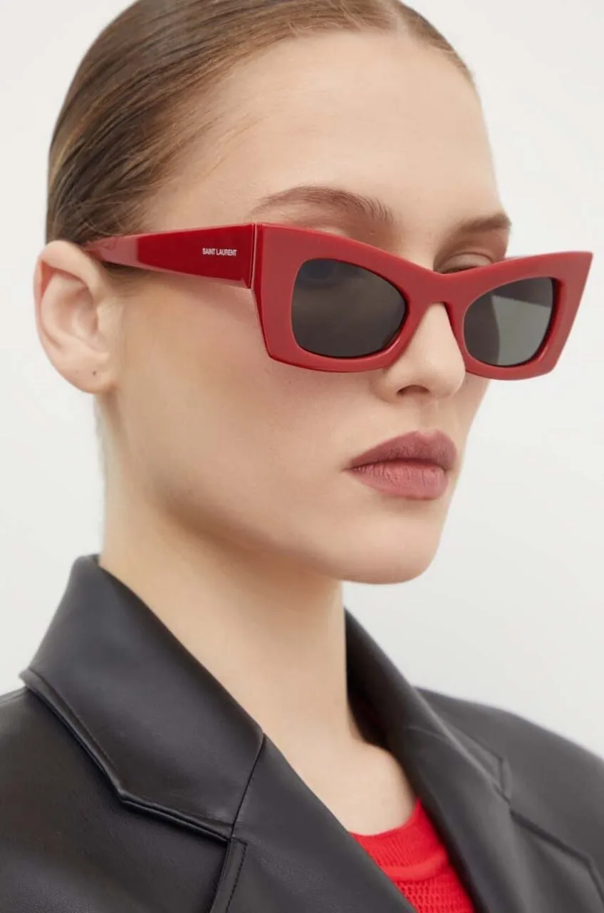 Женские солнцезащитные очки Saint Laurent