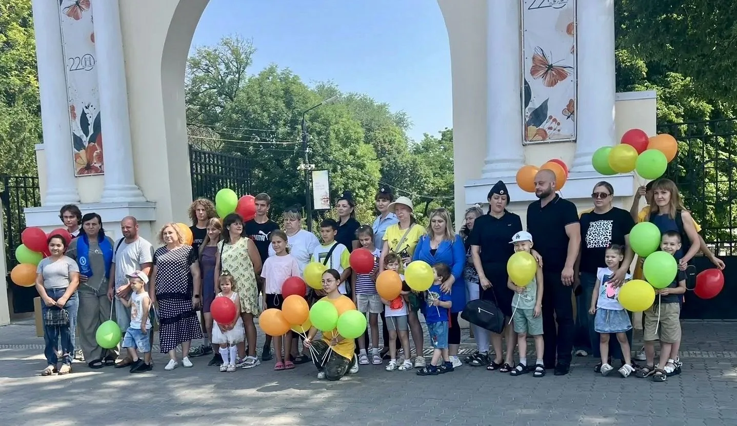 Яркие краски семейного счастья