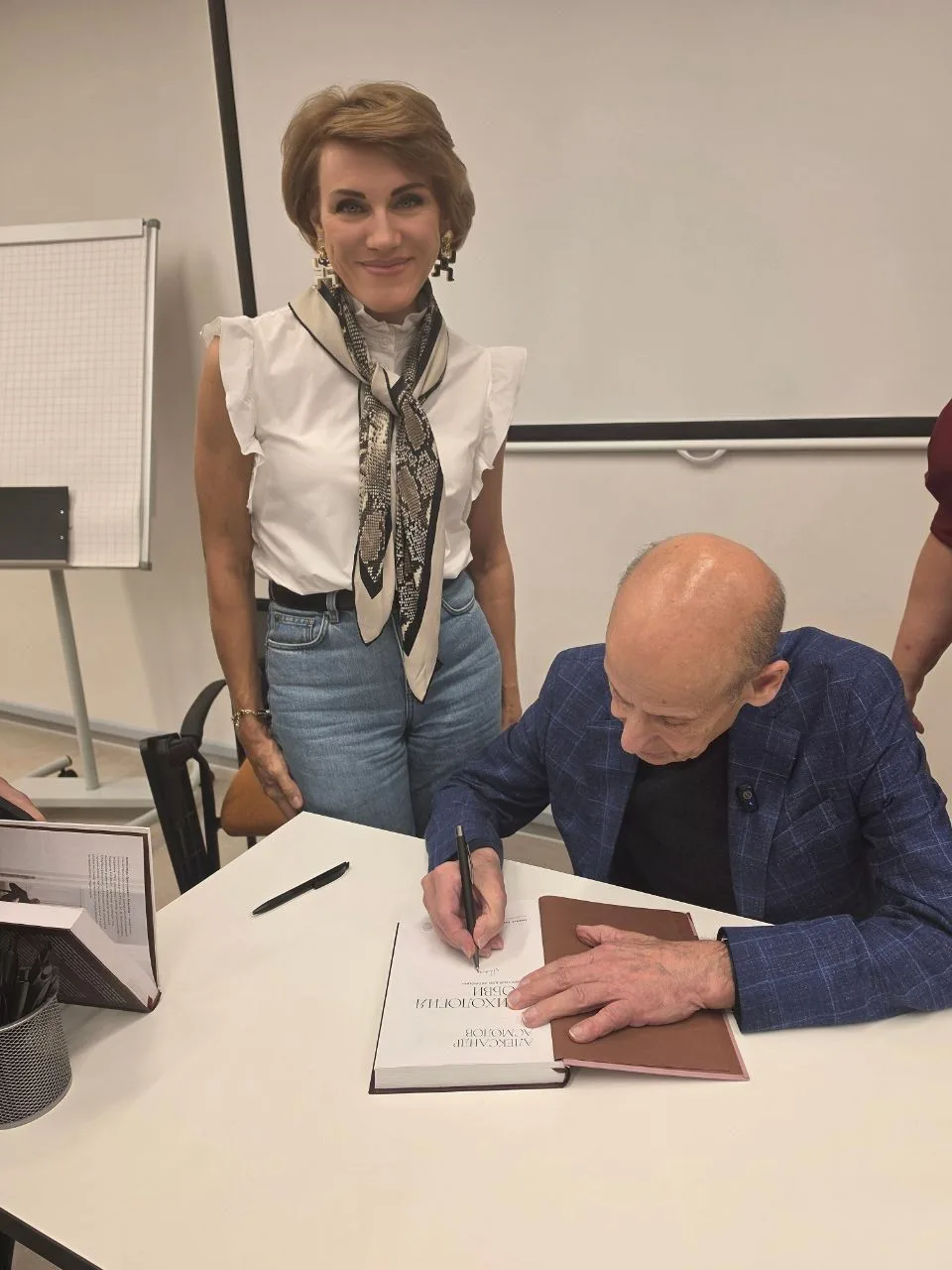 Вчера на Фронтире у Марка Кукушкина прошла встреча с Александром Григорьевичем Асмоловы...