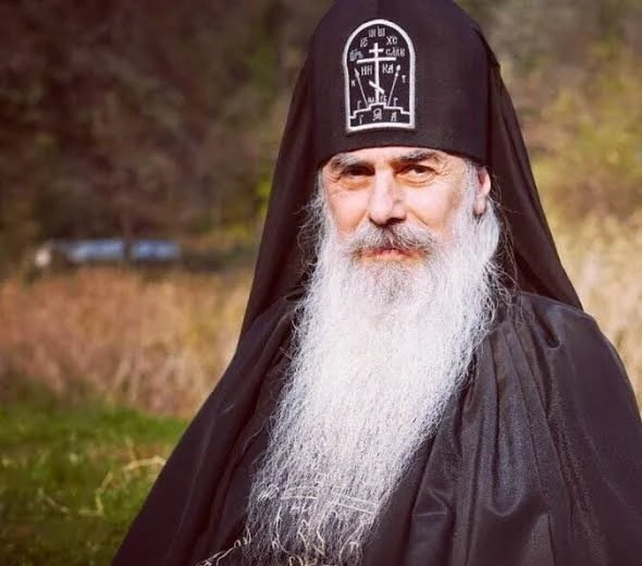 Об обращении с людьми. Если человек, общаясь с тобой, лукавит, надо различать, сознател...