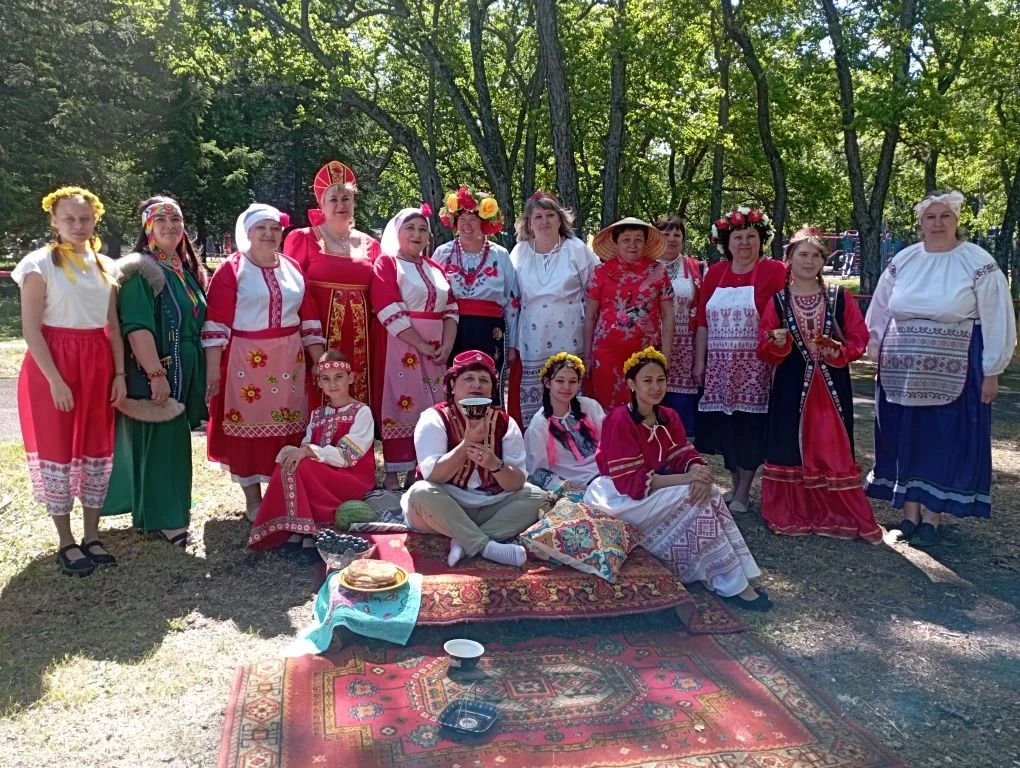 🎉  К 100-летию округа библиотека открыла выставку «Аллея первопоселенцев»!  — настоящее путешествие