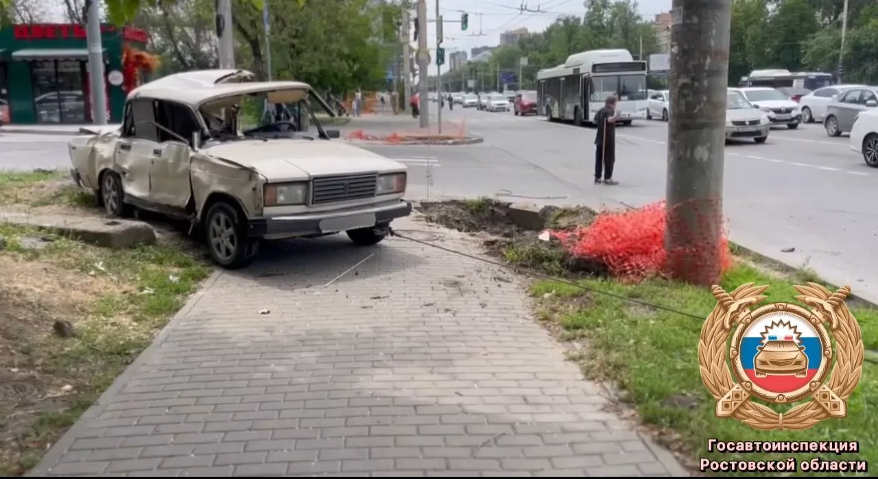 Автобус МАЗ врезался в ВАЗ‑21074 в Ростове на проспекте Нагибина

Авария случилась 10:40 у дома № 49
