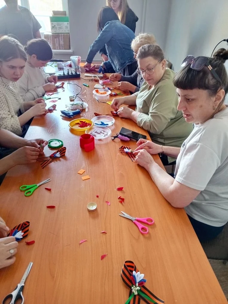 Выходной с пользой! Сегодня, 26 апреля, учащиеся 7 б класса МБОУ " СОШ №15" с родителями и классным 
