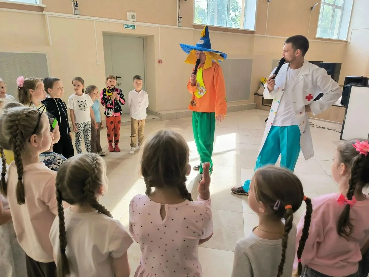 5 сентября первоклассники школы №1 со своими родителями и учителями приняли активное уч...