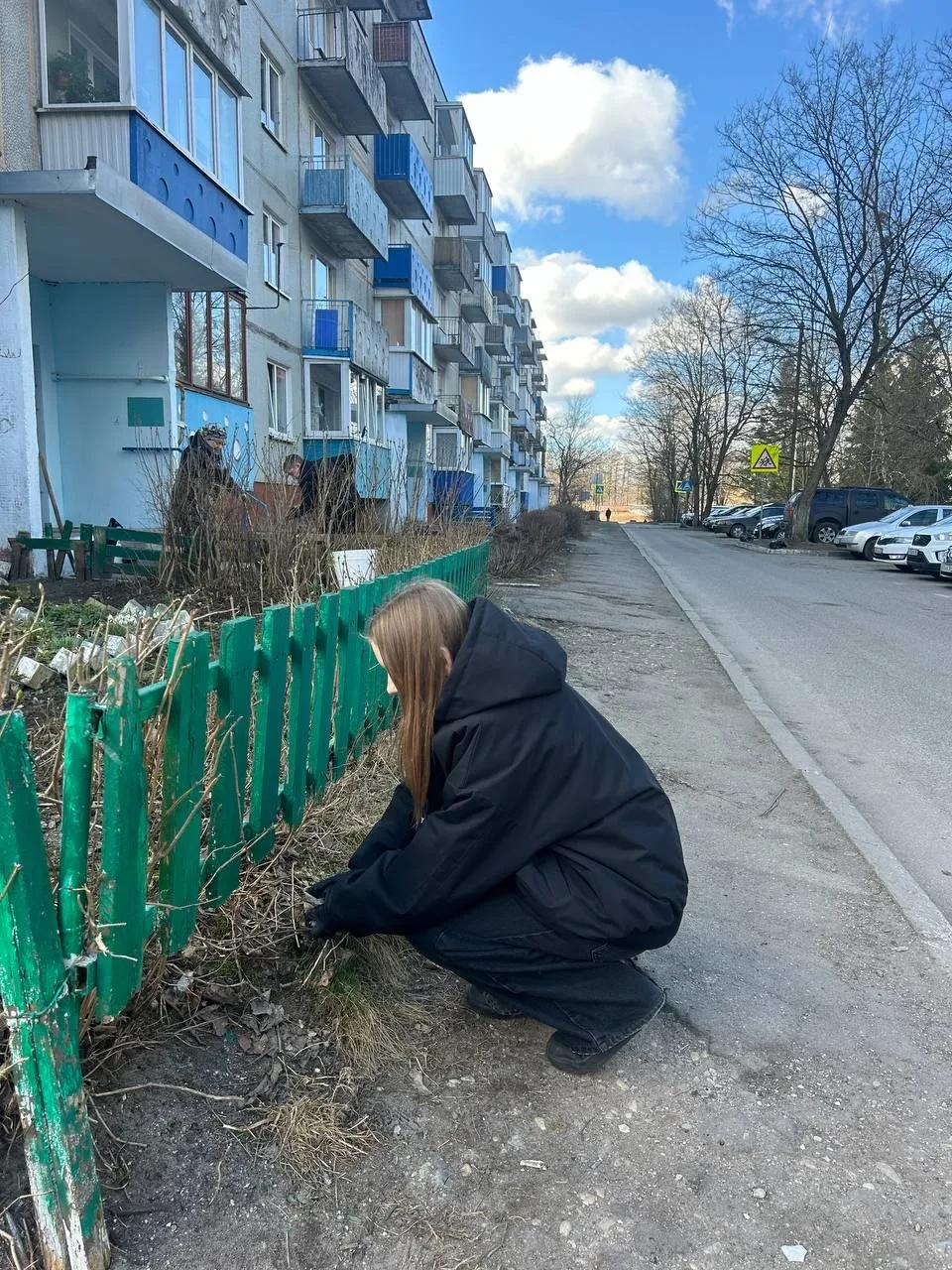 21 марта в преддверии городского субботника юнармейцы нашей школы во главе с Коник Анастасией Валент