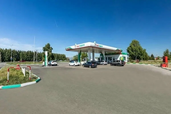Ограничение на продажу топлива на АЗС доползли до Петрозаводска.

Сообщается, что на Ключевском шосс