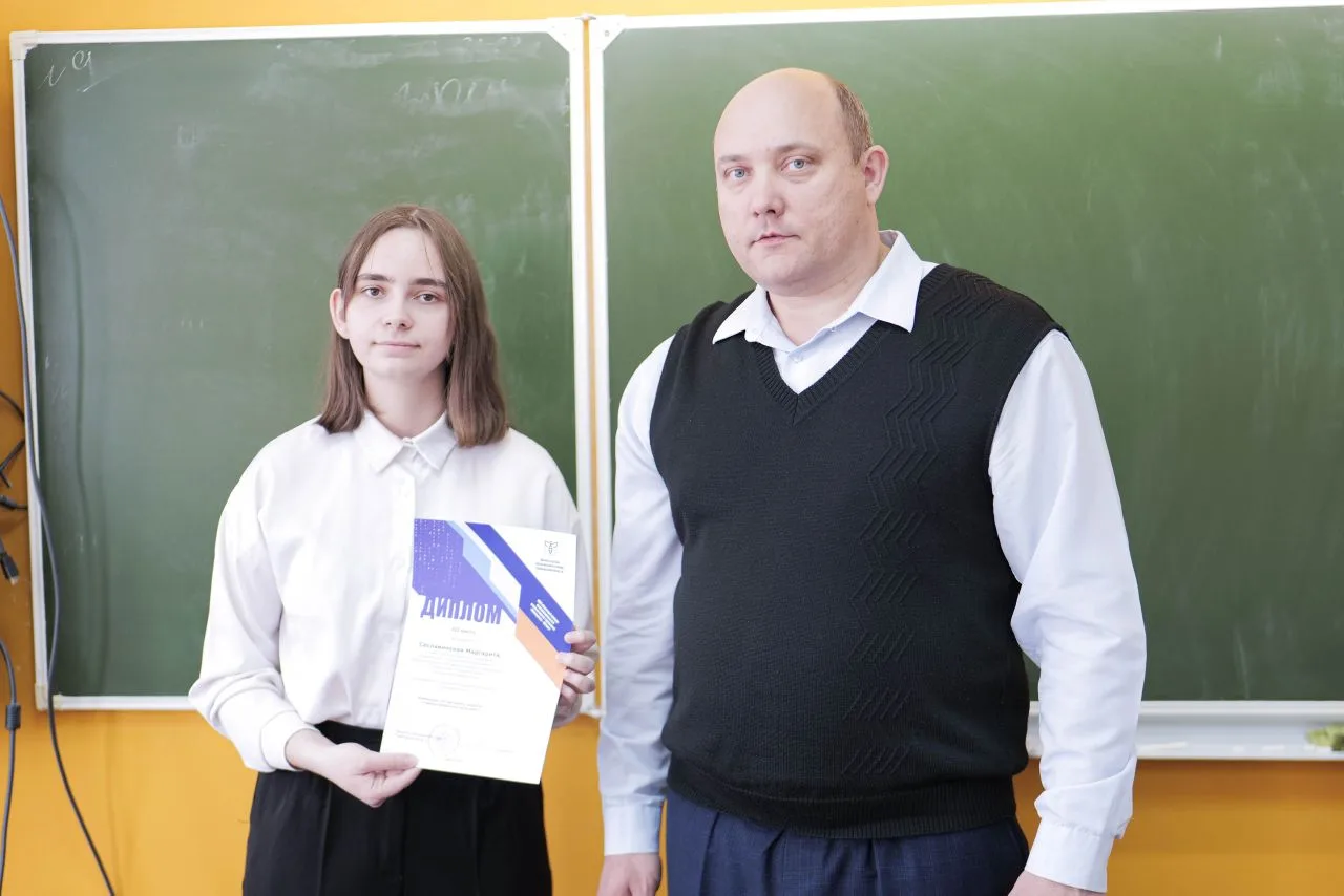 Достижения студентов  МК 🏆  🎉 Наши студенты в топе на конкурсе «Компьютер - XXI век»!  💻 Региональны