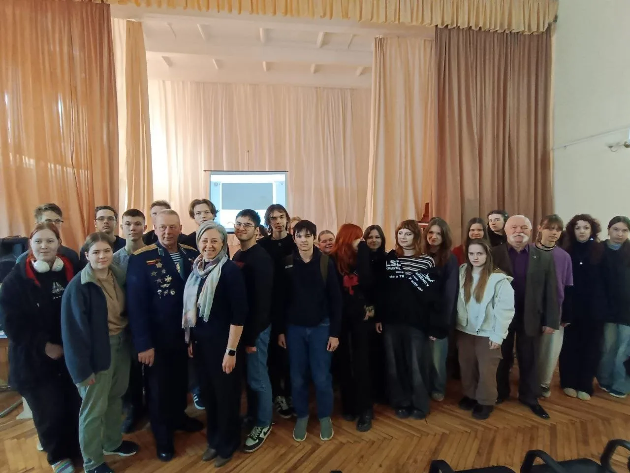 В преддверии Дня защитника Отечества   🗓  В преддверии Дня защитника Отечества и ко Дню воинов-интер