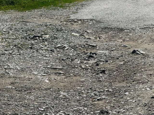 😡 В центре Ишима автомобилисты убивают колёса на «ДОРОГЕ»