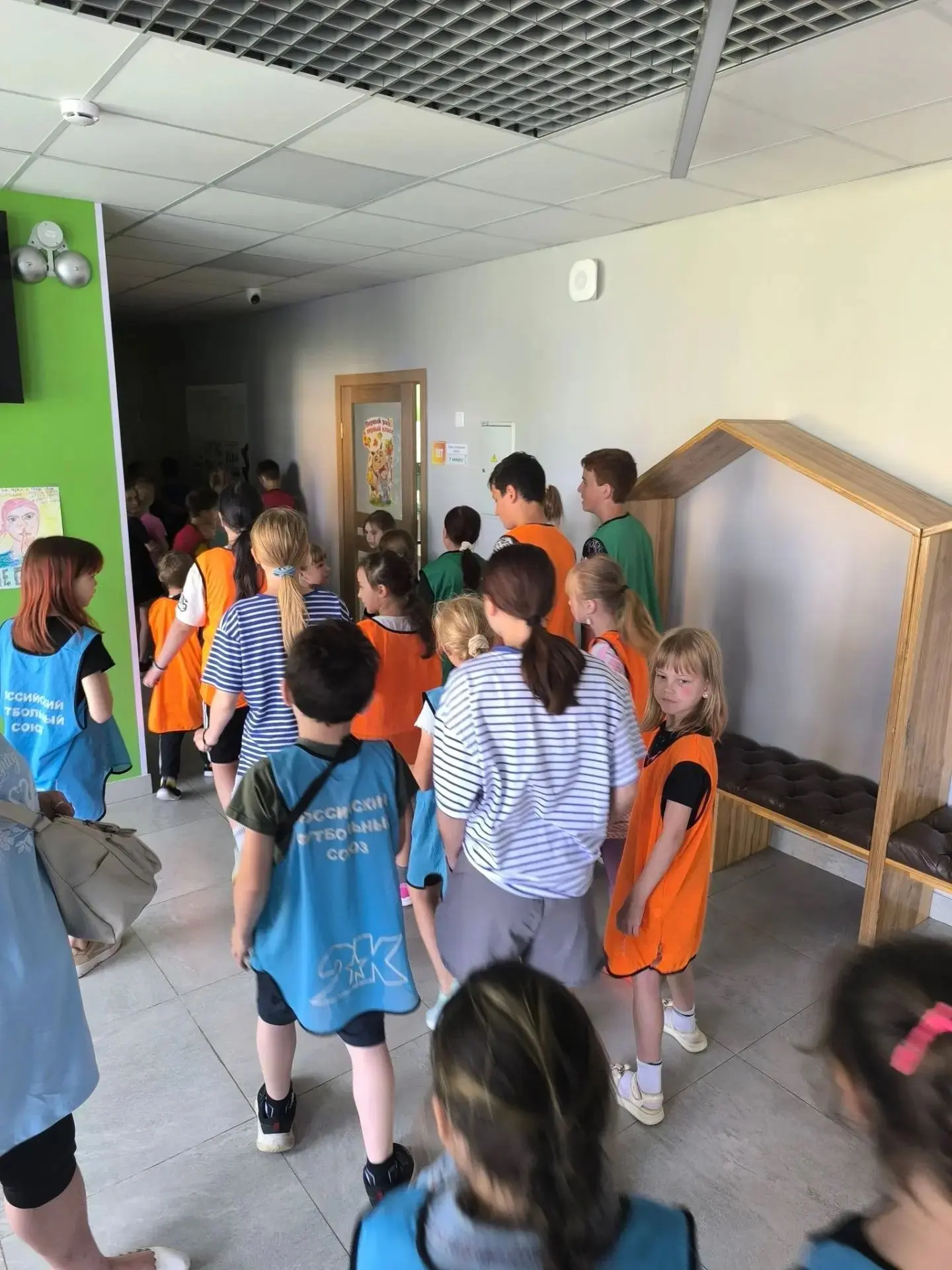 В гостях у соседей! 

26 июня наш пришкольный лагерь отправился в гости к ребятам из лагеря Яблоницк