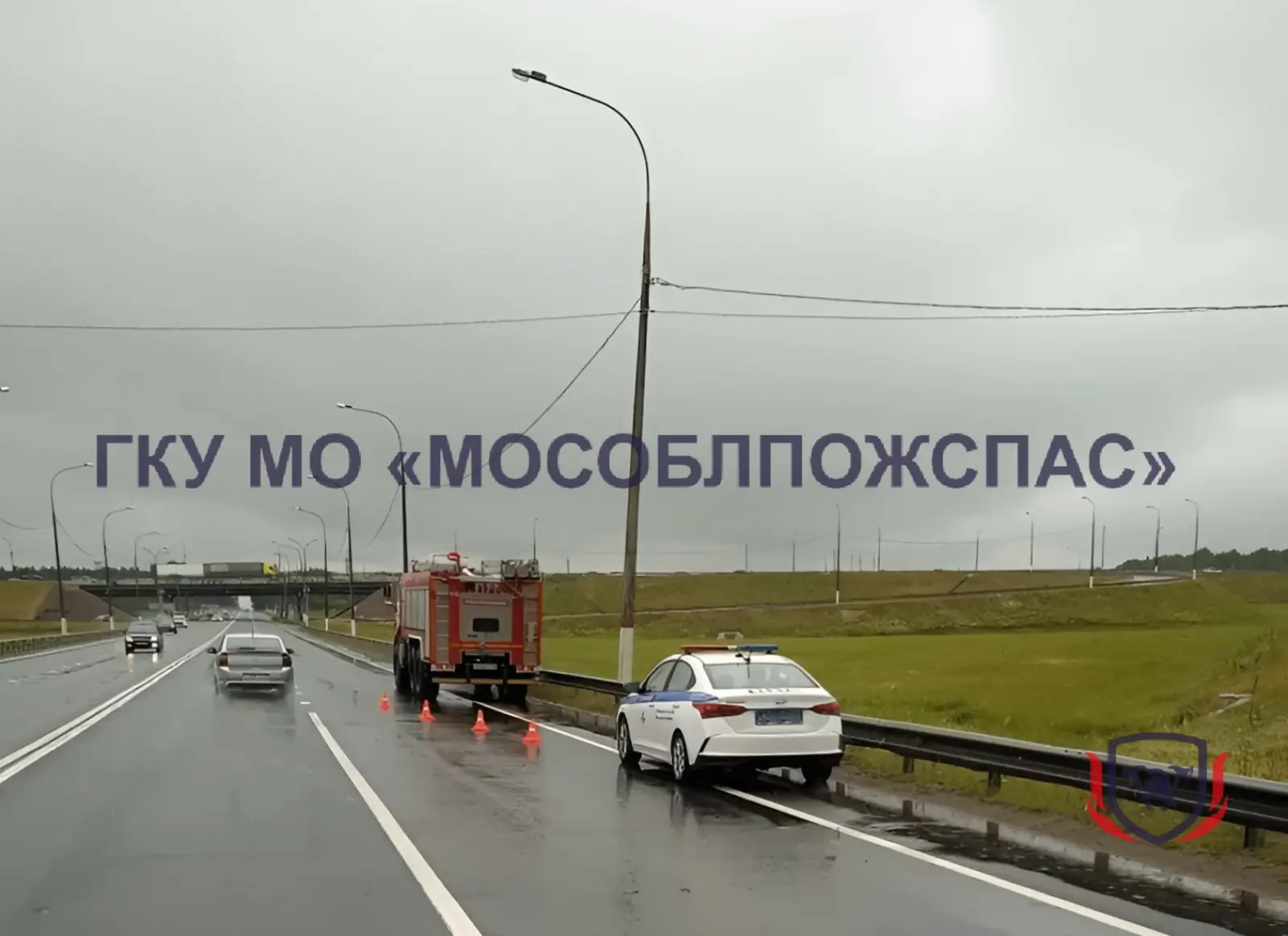 🚗 Три воскресных ДТП: спасатели оперативно пришли на помощь ⚡️

🚨 Вчера работники #Мособлпожспас л