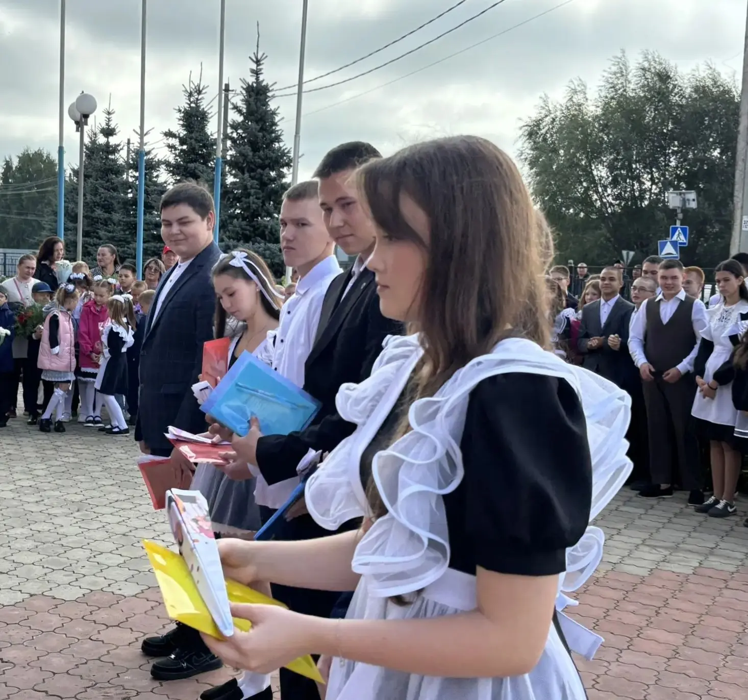 ✈️ В нашей школе прошла замечательная акция в рамках всероссийской традиции «Самолётик ...