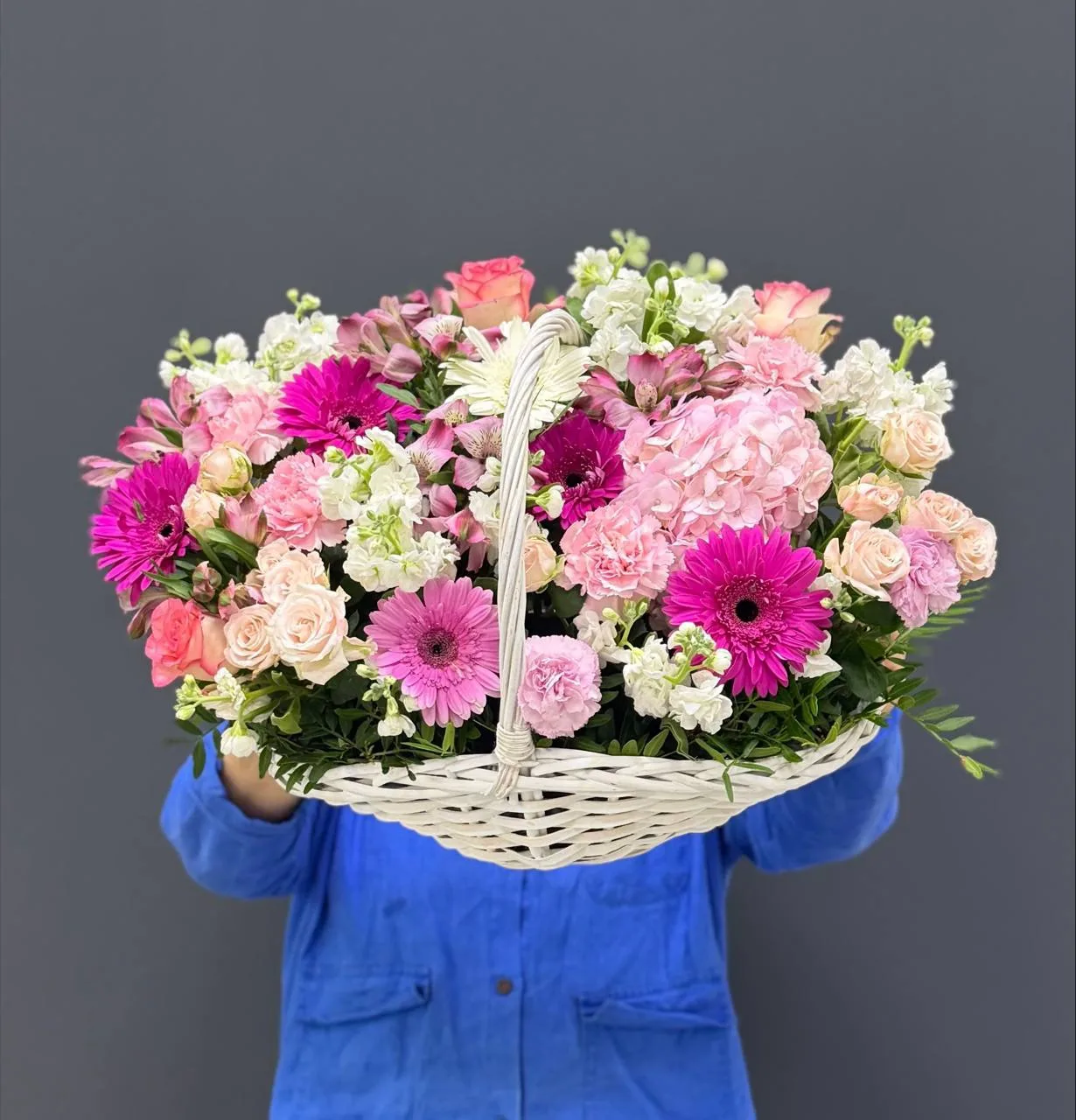 Шикарные композиции на любой бюджет💓

Ждём ваши заказы🌼

Написать нам:
Вк: vk.me/ruskus_nk
МАХ:  [