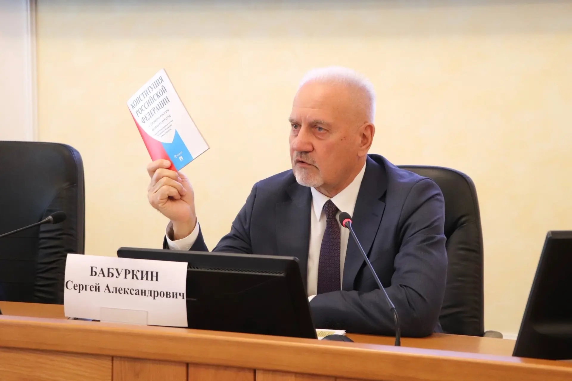 🎓 Молодежь Ярославля продолжает знакомиться с системой местного самоуправления  Сегодня в муниципали