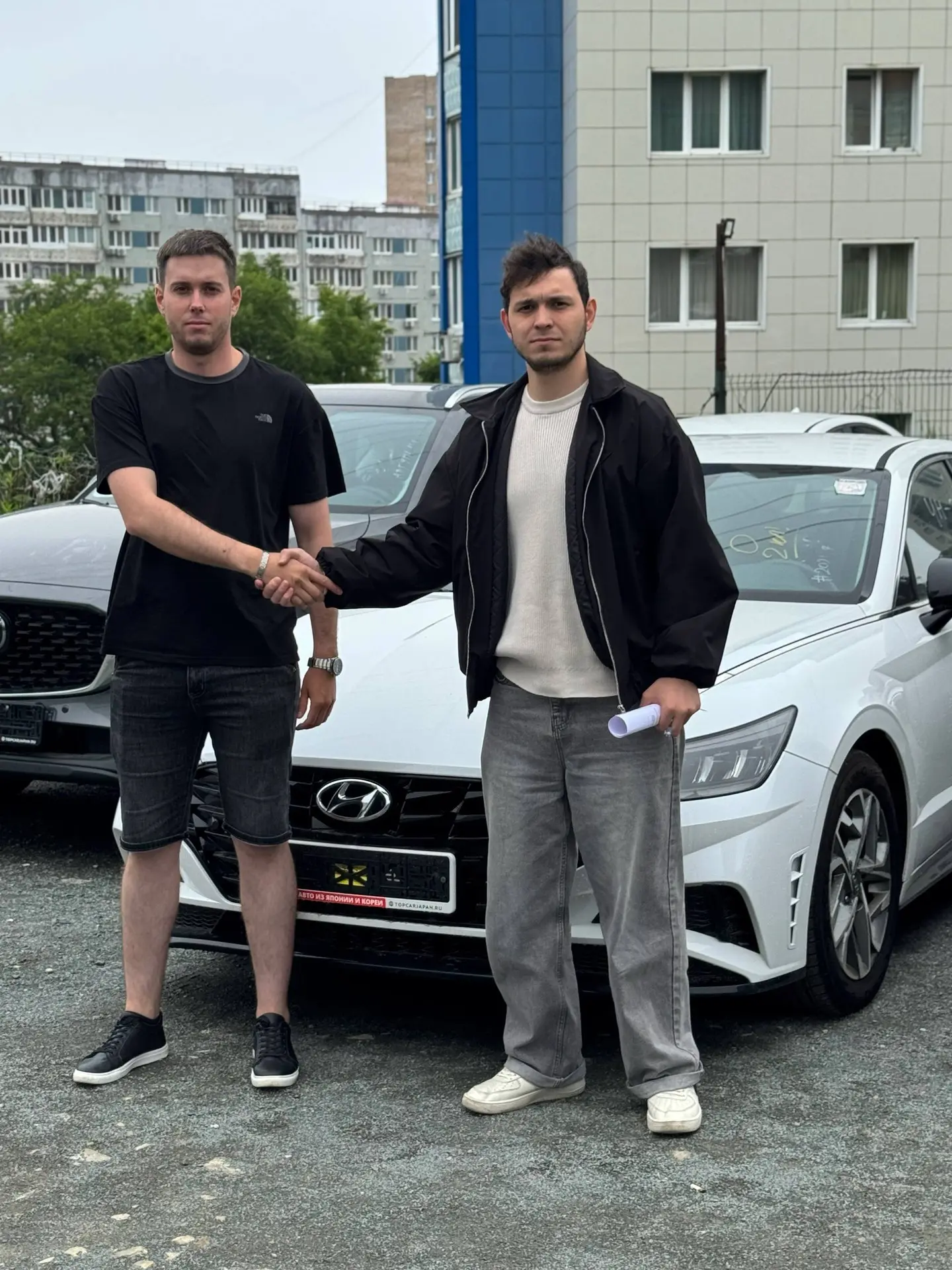 👍🏻В Ы Д А Ч А 

🤝Сегодня в начале рабочего дня менеджер Максим выдал ещё один корейский седан сво
