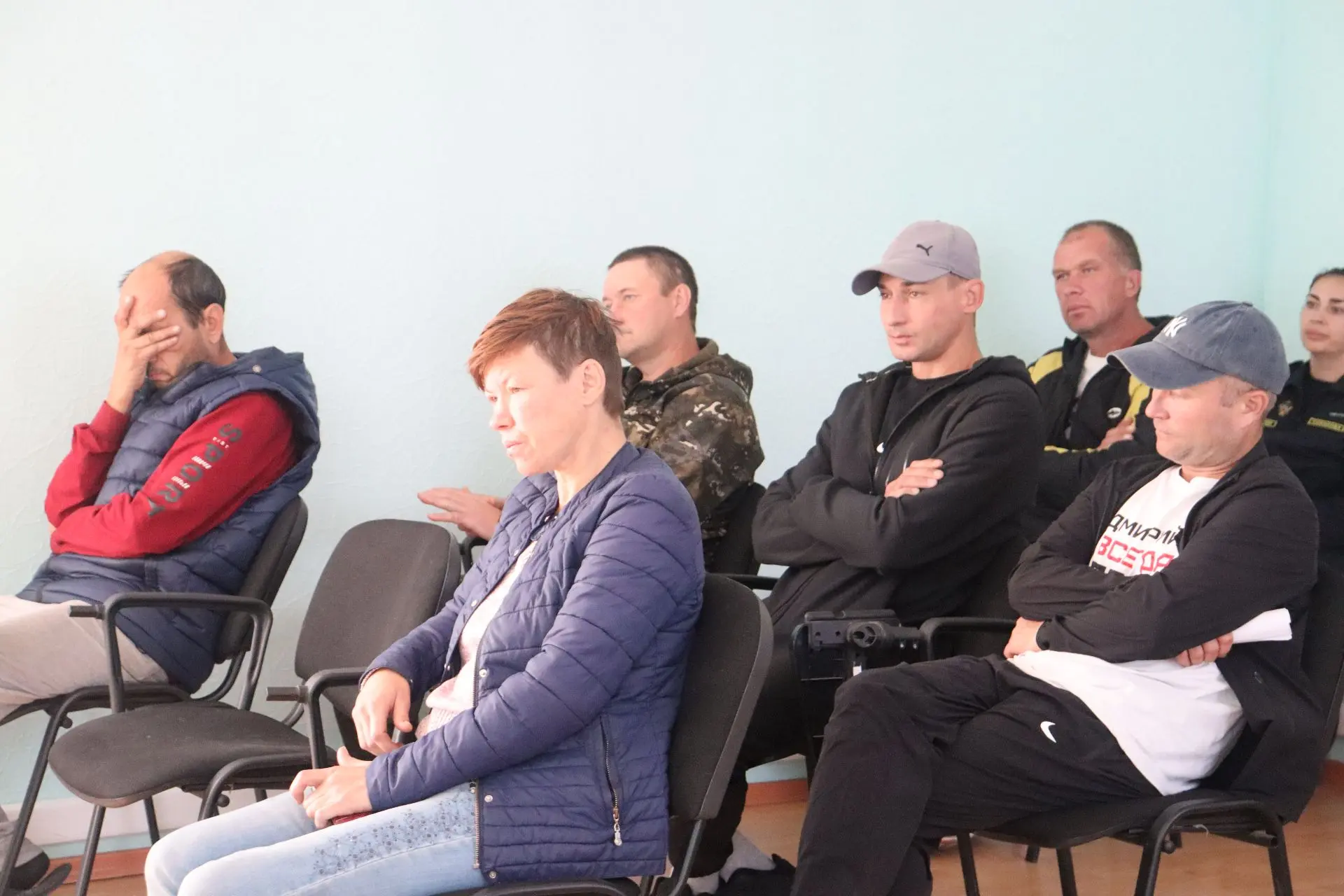 «Достучаться до сердца»: судебные приставы Республики Алтай провели встречу с должникам...