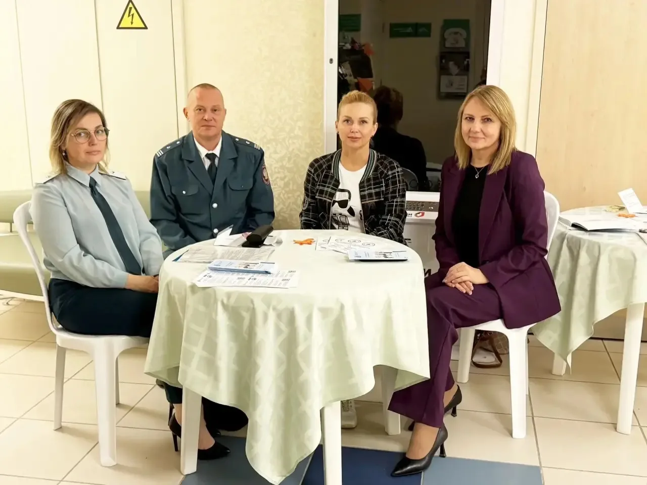 В Новом Уренгое прошло мероприятие ко Дню знаний при участии Госюрбюро ЯНАО