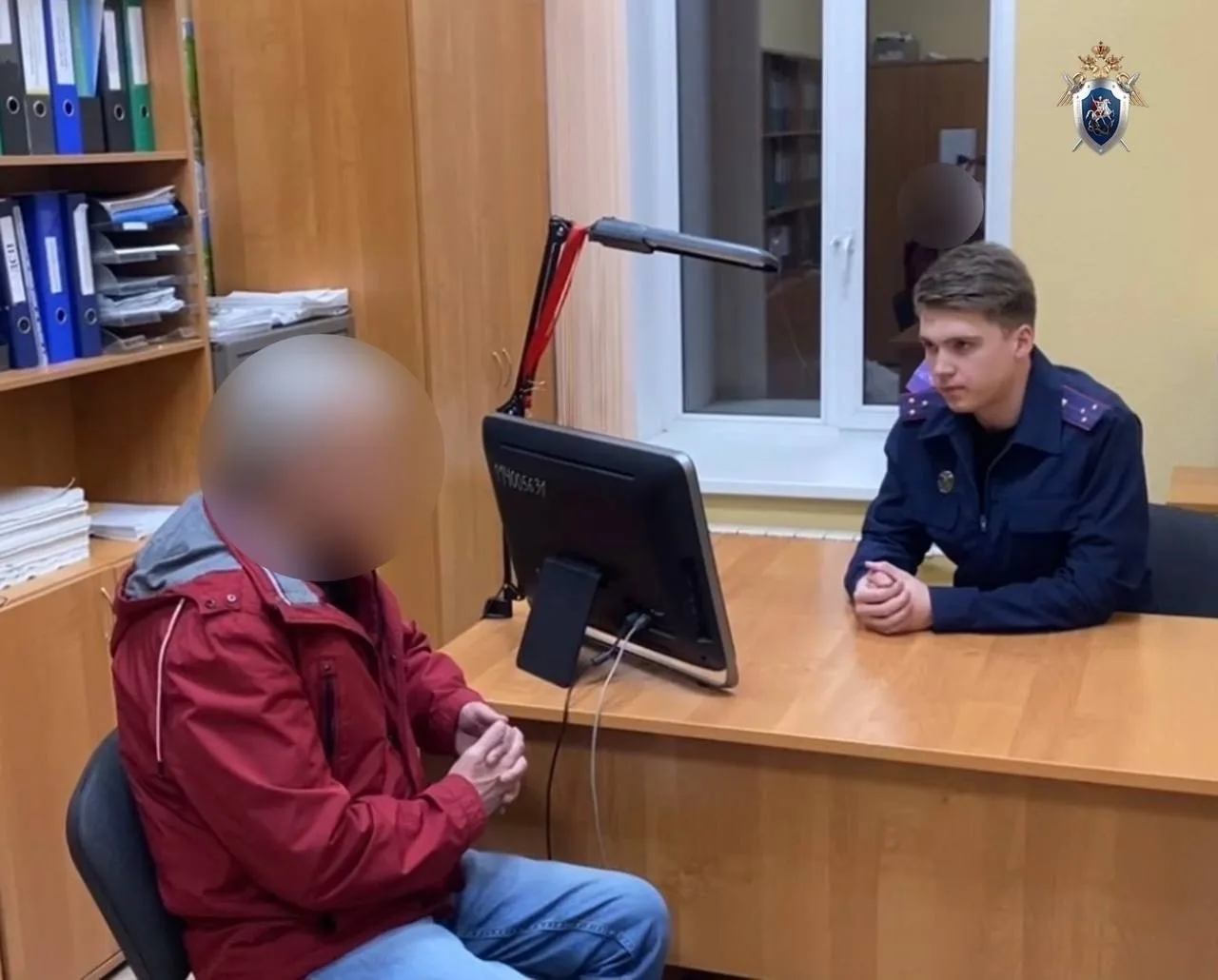 Пьяный мужчина стал фигурантом уголовного дела из-за стрельбы по подростку в Петергофе  Инцидент про