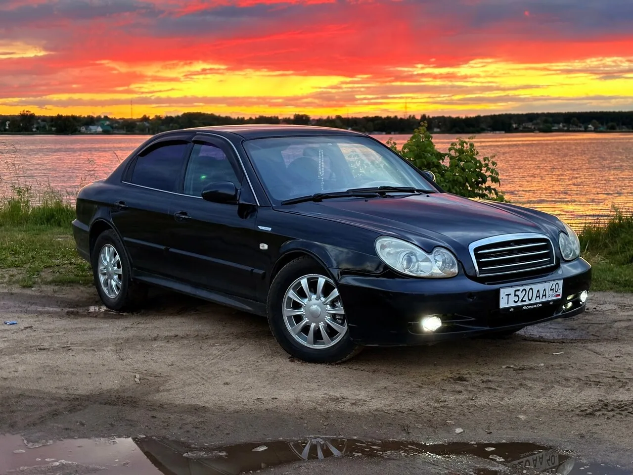 Продам либо обменяюсь на ваз,саната 2004г