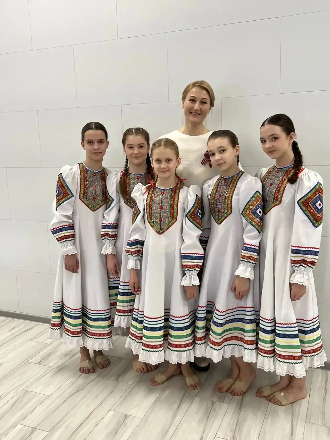 Яна Д., ученица 5 «Б» класса, в составе хореографического коллектива центра искусств «Традиция» прин